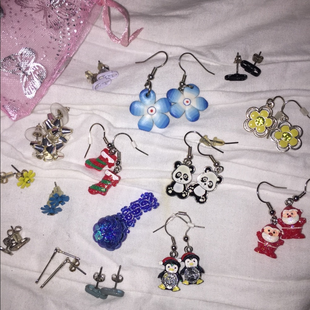 🚫SOLD🚫 Earring Bundle!